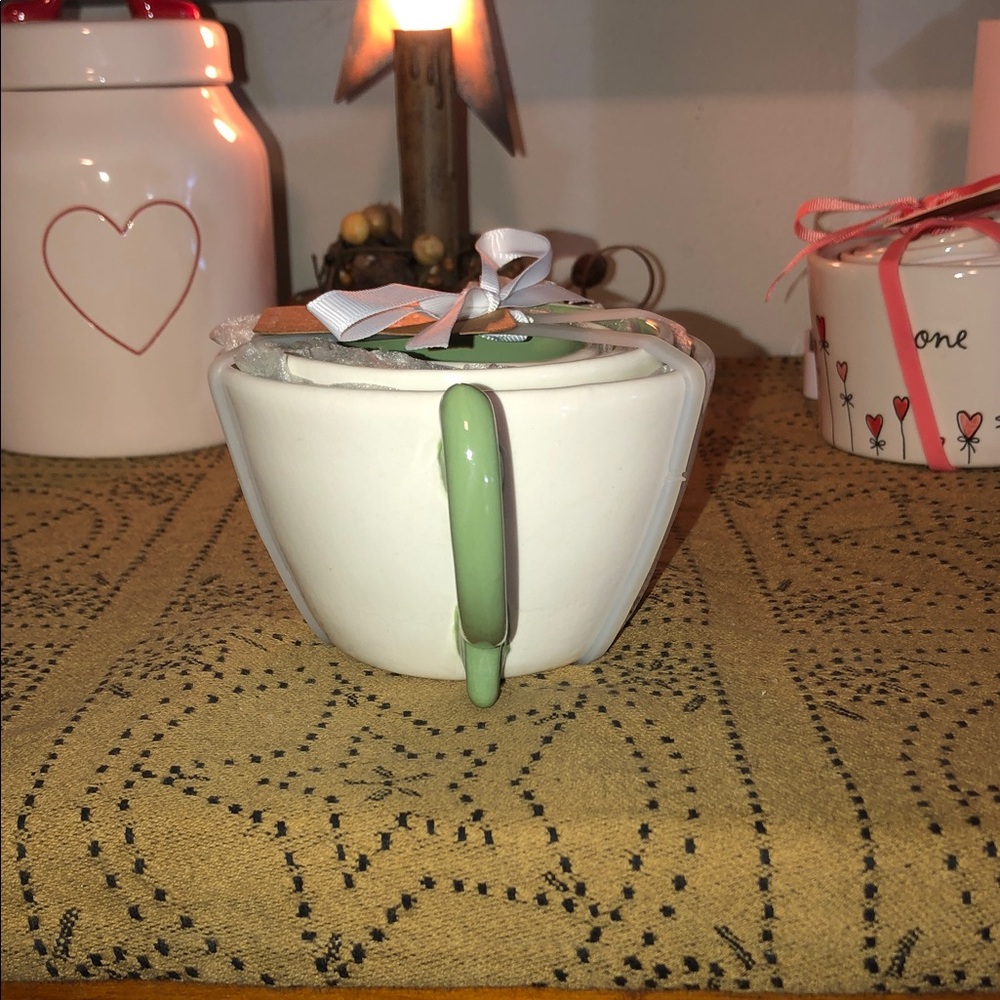 Rae Dunn Disney Tinkerbell Measuring Cups Green Handle - Picture 7 of 12